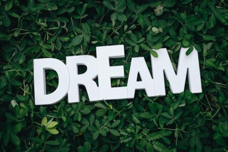 What Does It Mean When You Remember Your Dreams?